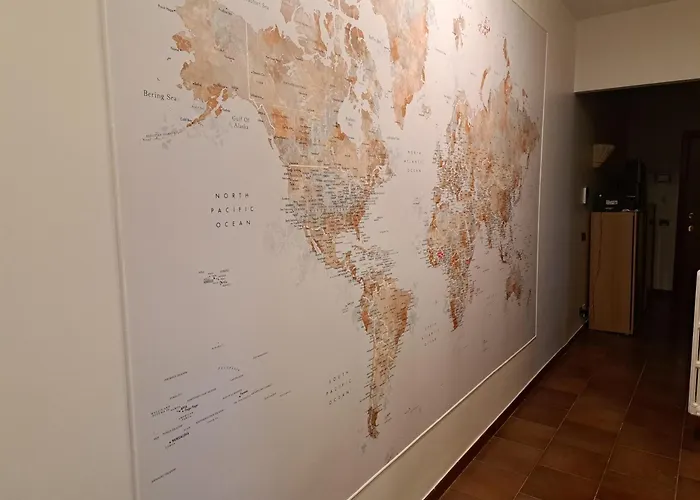 La Casa Dei Viaggiatori, * Bari